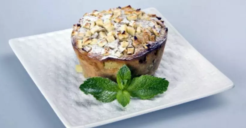 Готовим Десерты Сухарный пудинг с яблоками