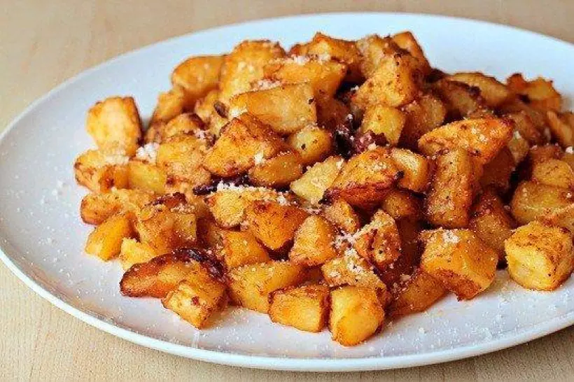 Готовим Закуски Жареный картофель с пармезаном