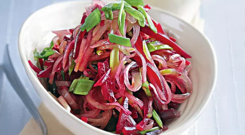 Готовим Вегетарианские Салат из свеклы и редьки по-татарски