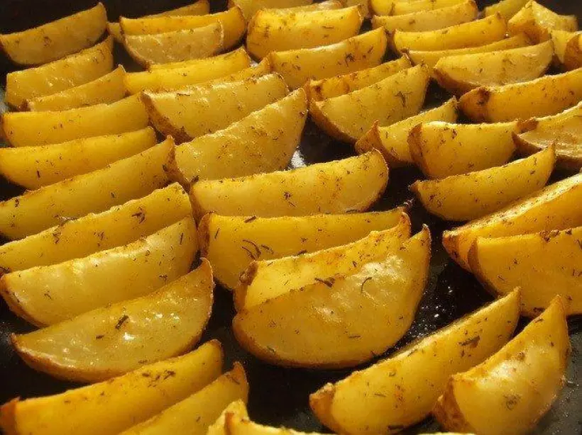 Готовим Вегетарианские Картошка по‑деревенски в духовке