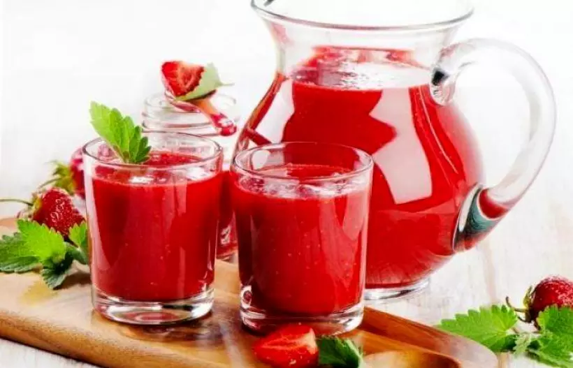 Готовим Коктейли Витаминный коктейль из свеклы с ягодами