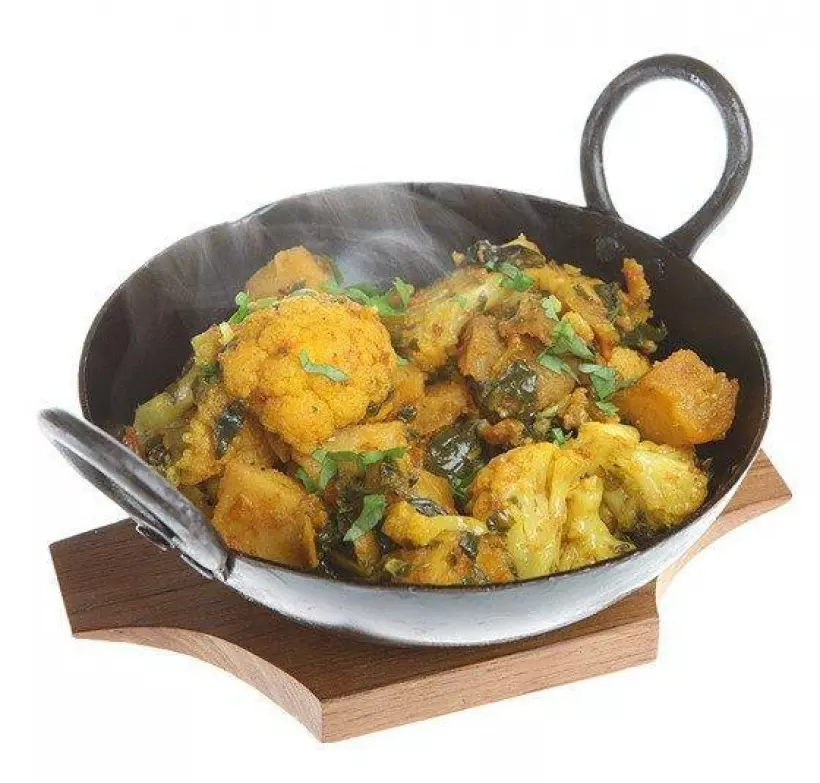 Готовим Закуски Цветная капуста с картофелем в индийских специях