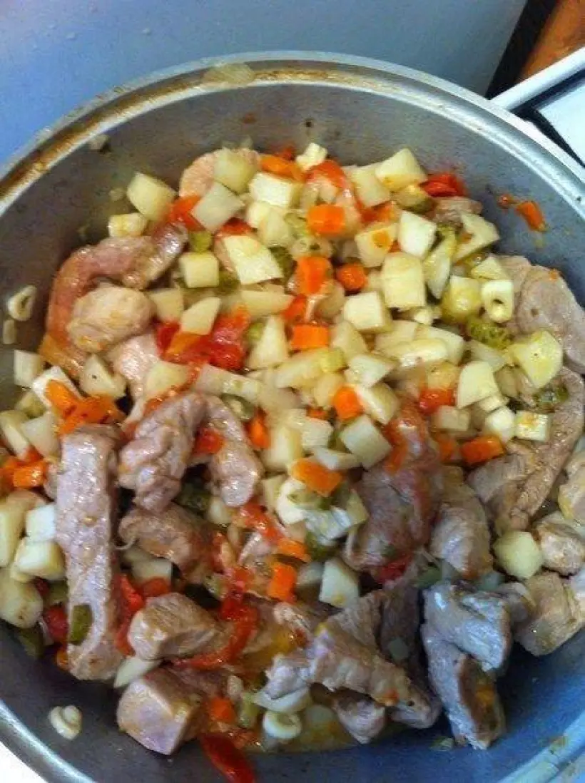 Готовим Мясо Азу по‑татарски из говядины с солеными огурцами