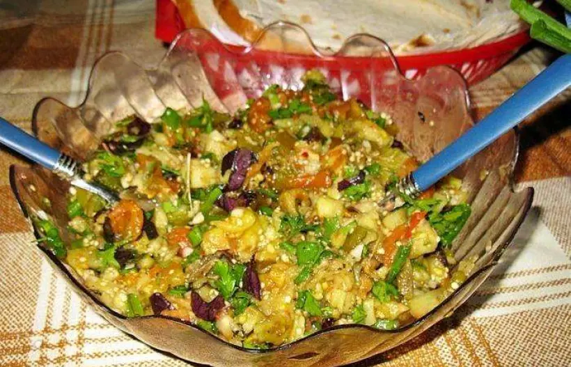Готовим Салаты Салат к шашлыку из запеченных овощей