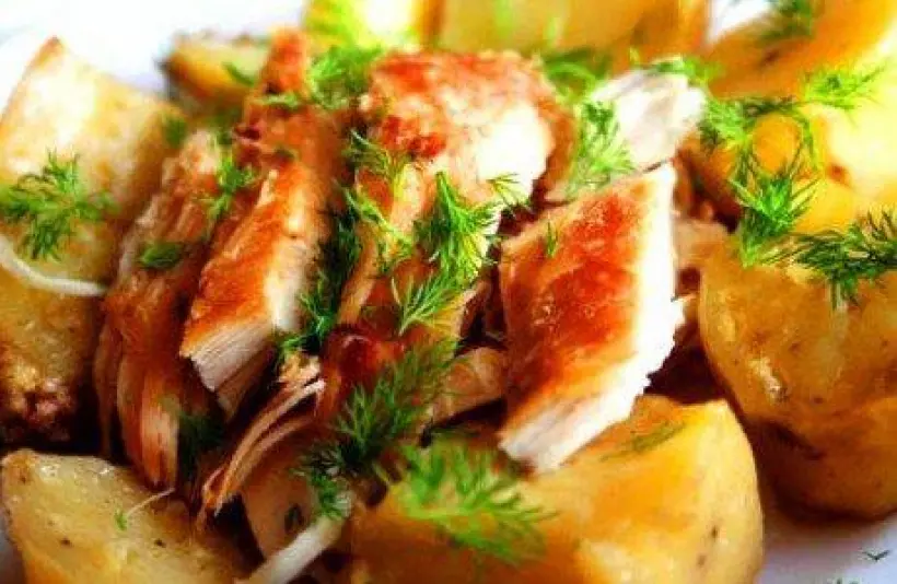 Готовим Мясо Курица в сырной корочке с картофелем и грибами