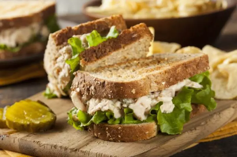 Готовим Закуски Сэндвич с салатом из тунца от Марты Стюарт