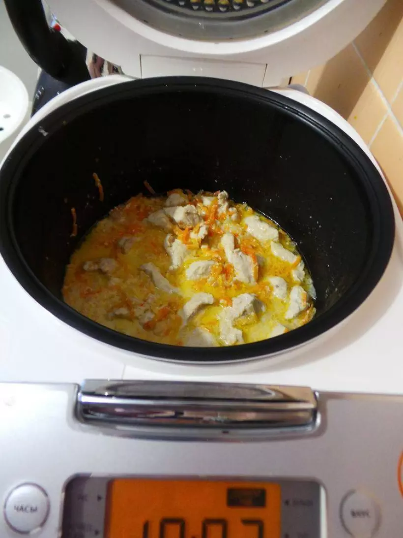 Готовим Кухонная техника Куриное филе в мультиварке с морковью и луком