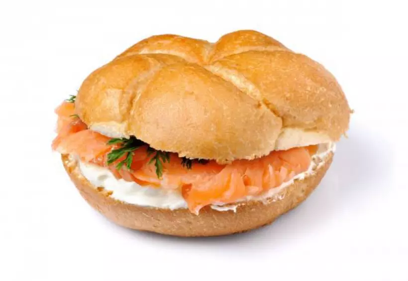 Готовим Закуски Сэндвич с лососем и сливочным сыром