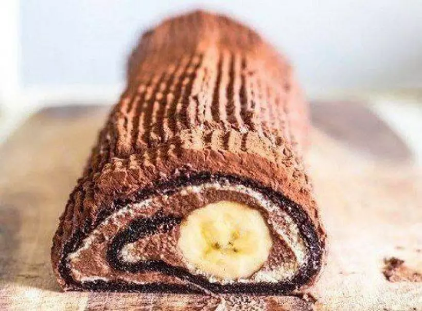 Готовим Десерты Шоколадно-банановый рулет