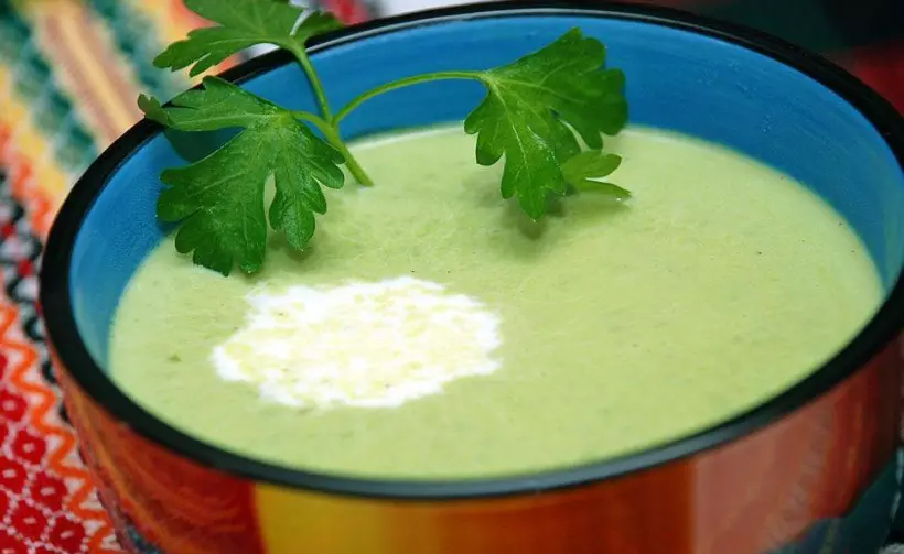 Готовим Вегетарианские Крем-суп из зеленого горошка и мяты