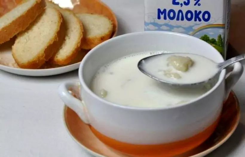 Готовим Супы Молочный суп с клецками
