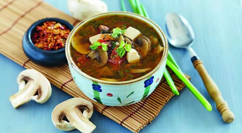 Готовим Вегетарианские Кисло-сладкий вьетнамский суп