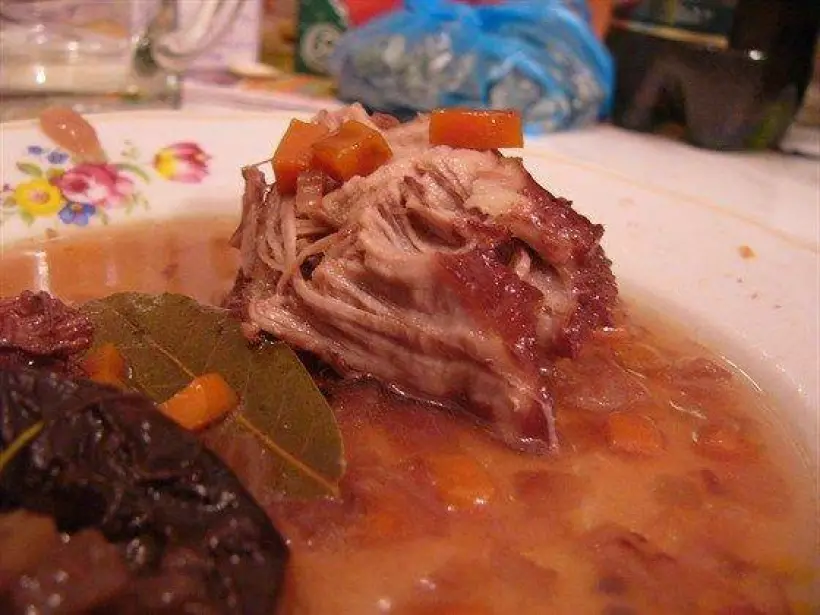 Готовим Мясо Свинина, тушенная в красном игристом вине
