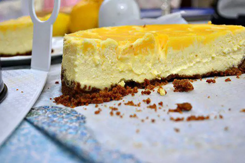 Готовим Десерты Чизкейк на имбирной основе с лимонной помадкой