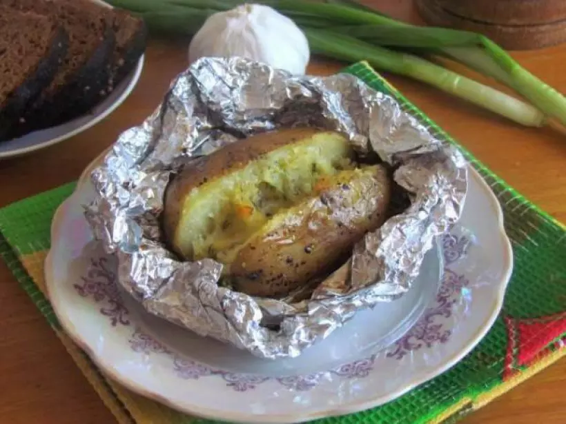 Готовим Вегетарианские Картофель с брынзой запеченный