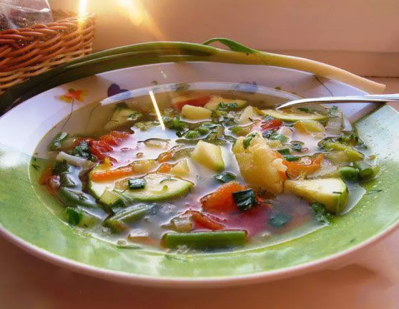 Готовим Вегетарианские Овощной суп для худеющих