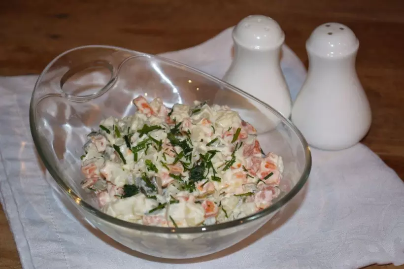 Готовим Вегетарианские Салат из соленых огурцов и картошки