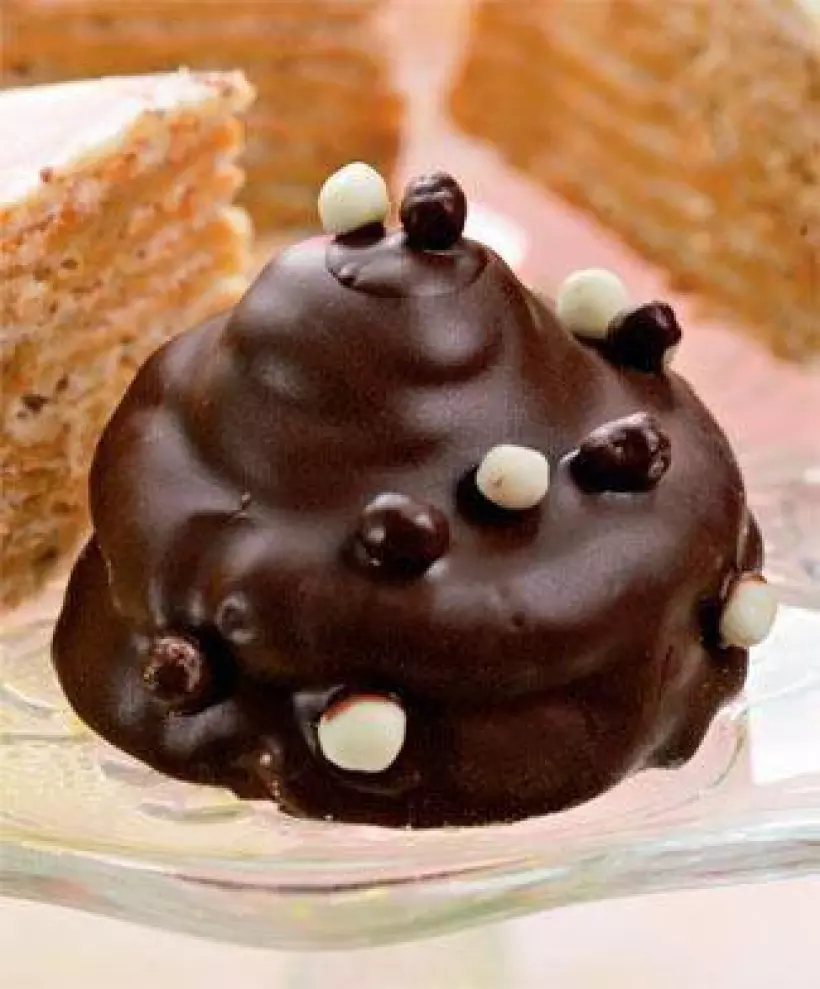 Готовим Десерты Шоколадное пирожное с черносливом