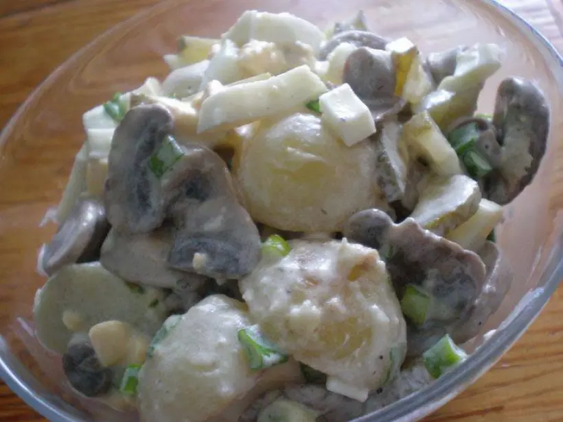 Готовим Салаты Салат картофельный с грибами
