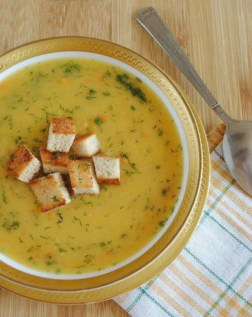 Готовим Супы Гороховый суп с сухариками
