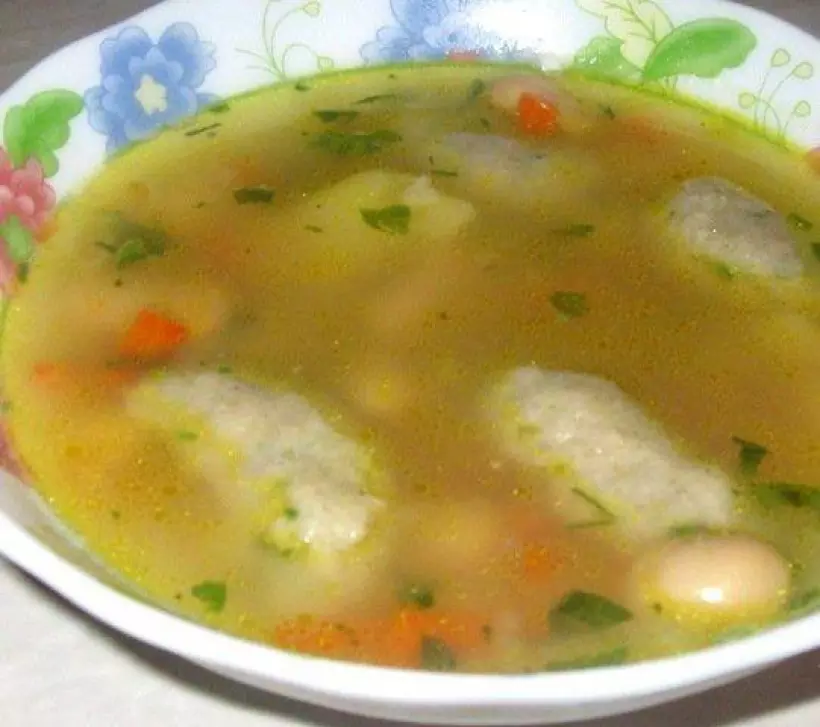 Готовим Супы Фасолевый суп с грибными клецками
