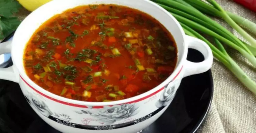 Готовим Супы Острый суп с рисом и томатной пастой
