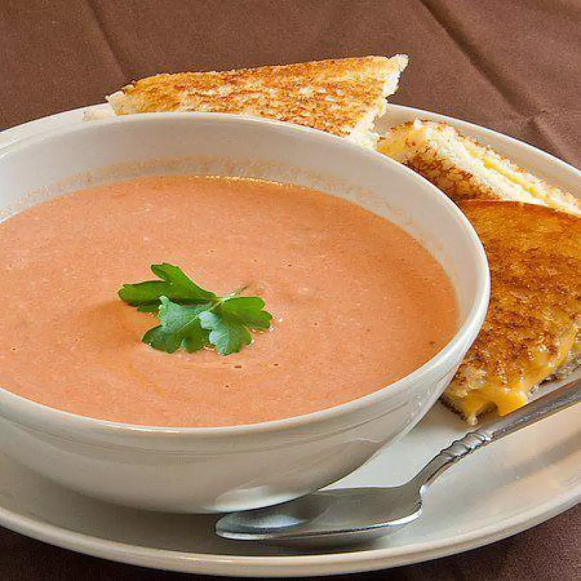 Готовим Супы Томатный крем-суп с базиликом