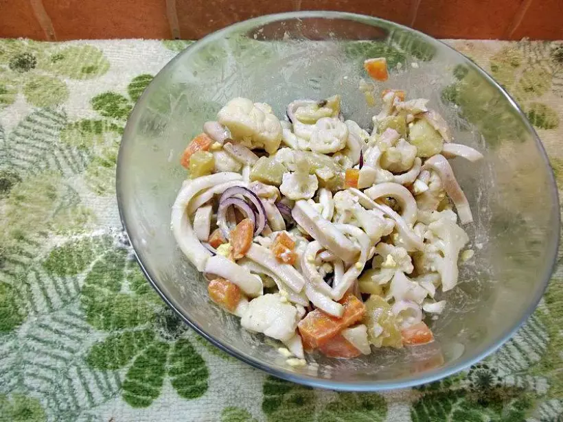 Готовим Рыба Картофельный салат с кальмарами