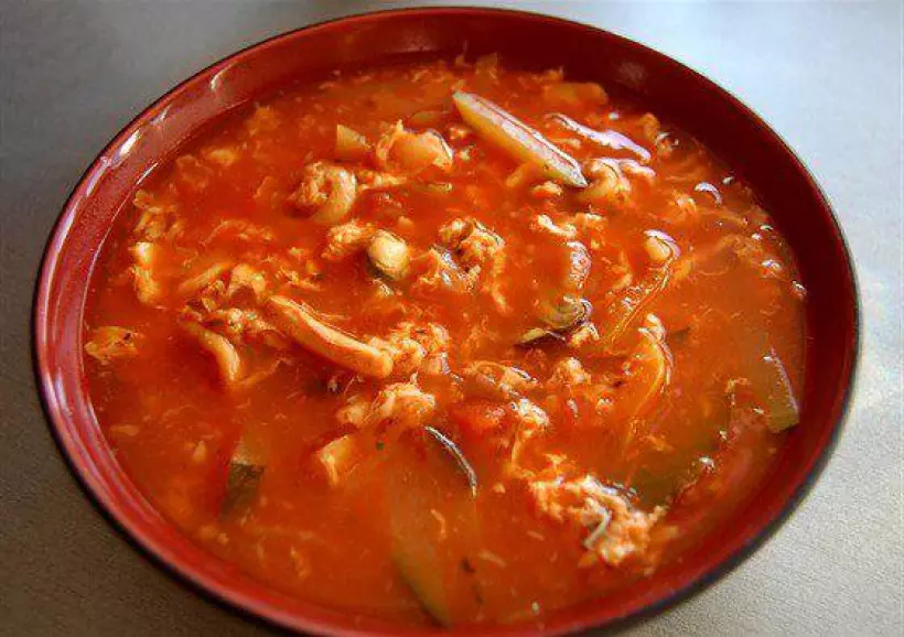 Готовим Супы Томатный суп с морепродуктами