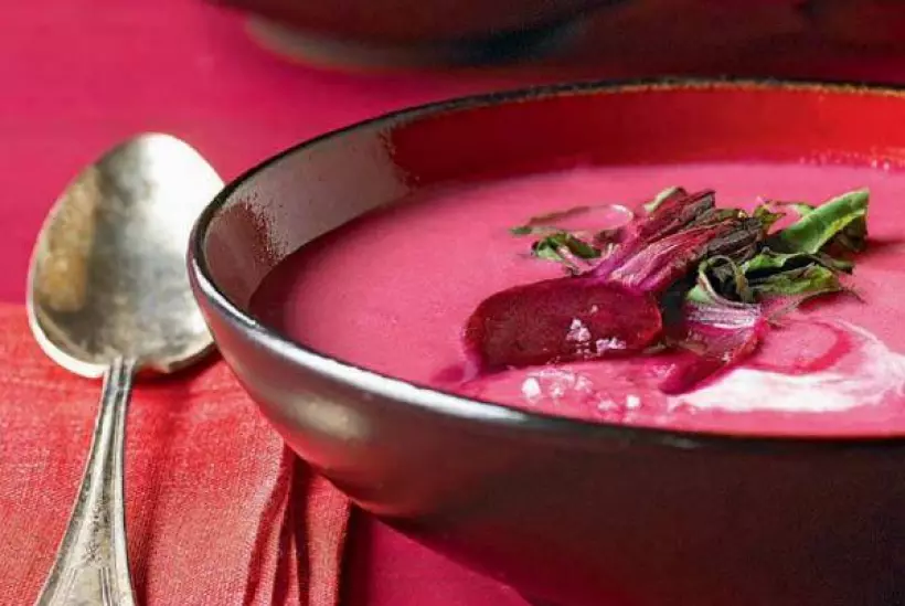 Готовим Супы Яблочно-свекольный суп с хреном