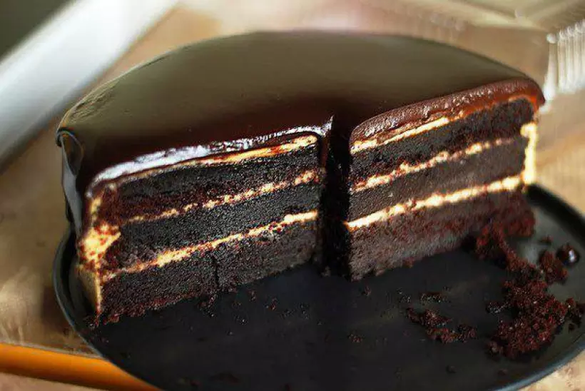 Готовим Десерты Шоколадный торт с арахисовым маслом