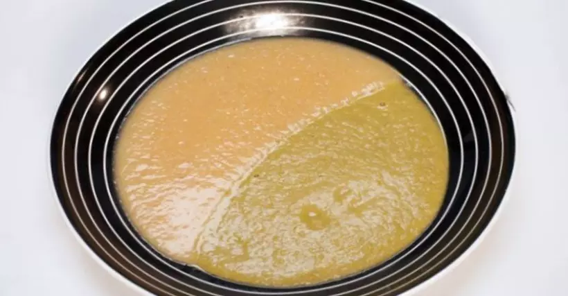 Готовим Супы Суп-пюре из копченой курицы с чечевицей и зеленым горошком
