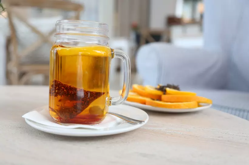 Освежающий холодный чай для солнечного настроения