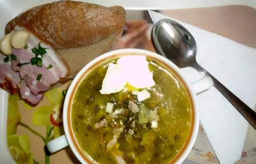 Готовим Супы Суп со щавелем, овощами и курицей