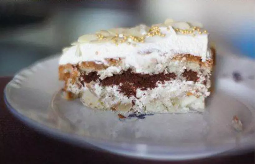 Готовим Десерты Яблочный торт со сливочным кремом