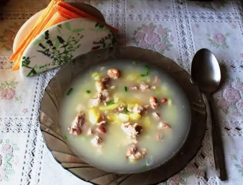 Готовим Супы Суп со свининой и сыром