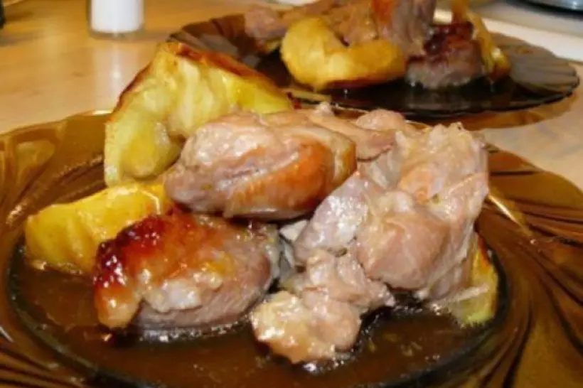Готовим Мясо Запеченное с яблоками и сыром филе индейки