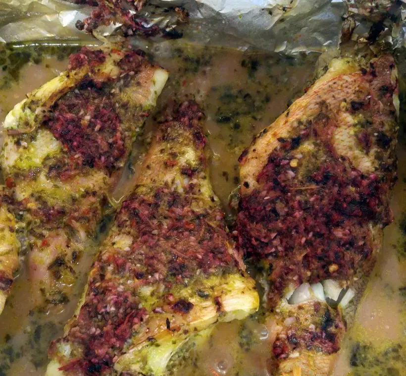 Готовим Рыба Красный морской окунь запеченный с лимонно-базиликовым соусом