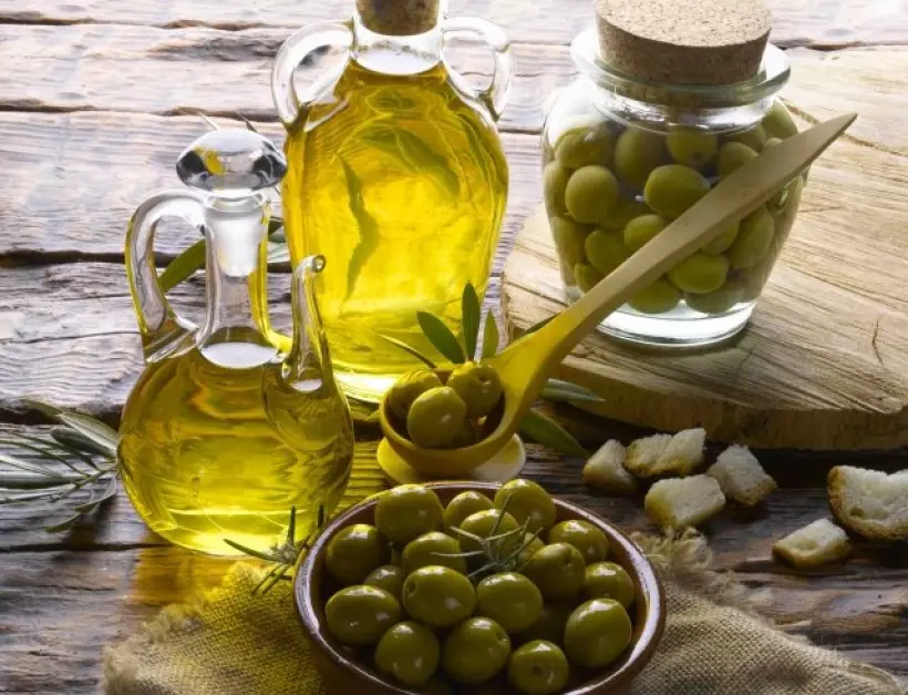 Оливковое масло обладает антибактериальными свойствами.