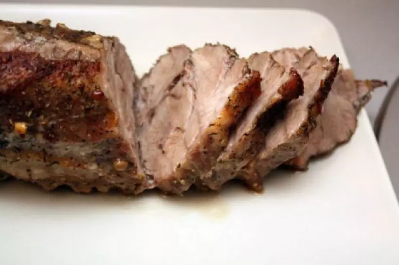 Готовим Мясо Свинина с чесноком, запеченная в соли