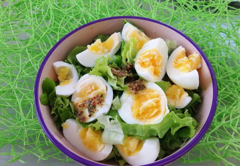 Готовим Спорт Весенний салат из яиц