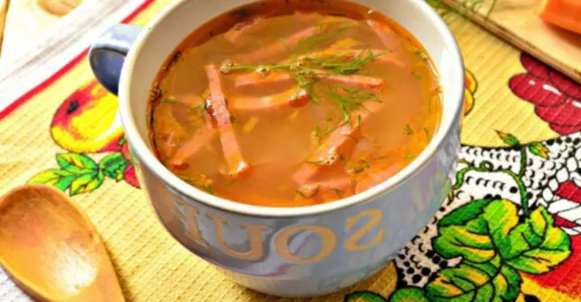 Готовим Супы Гороховый суп с копчёной колбасой и зеленью