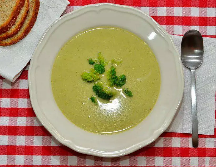 Готовим Супы Крем-суп из брокколи с молоком