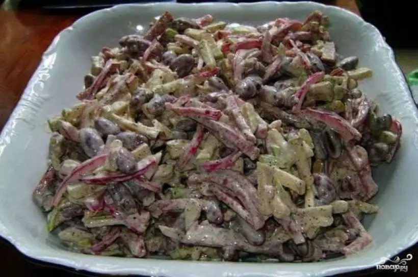 Готовим Салаты Вкусный салат с копченной колбасой