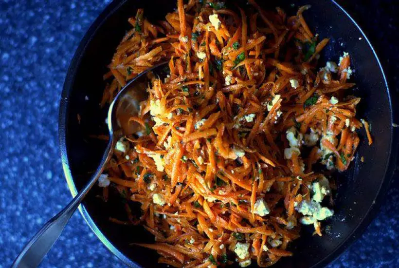 Готовим Вегетарианские Салат из морковки с чесноком