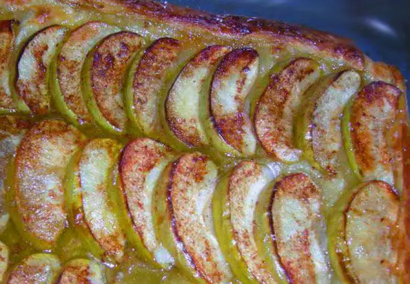 Готовим Вегетарианские Слоеное дрожжевое тесто с яблоками