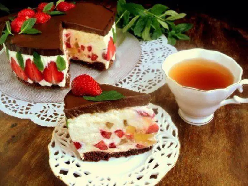 Готовим Десерты Торт «Клубника и шоколад»