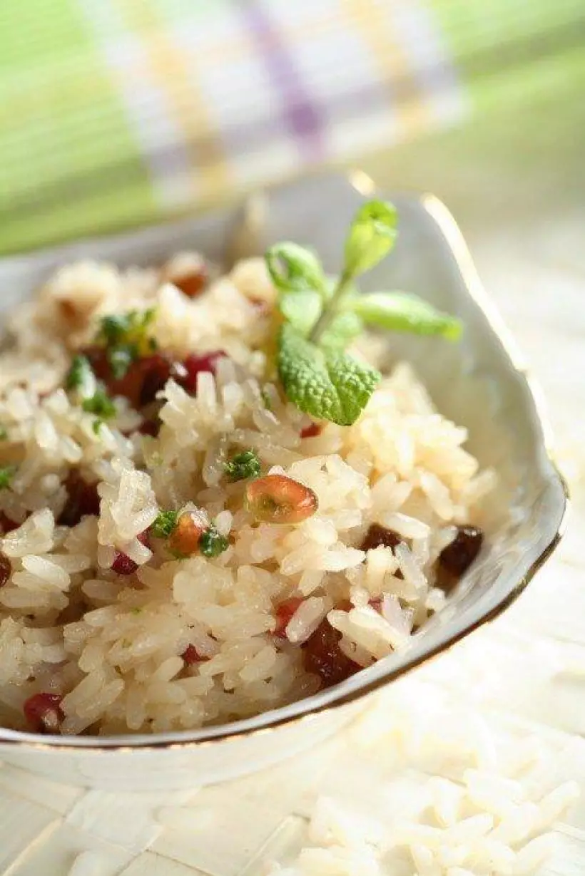 Готовим Вегетарианские Индийский рис с кедровыми орешками и изюмом