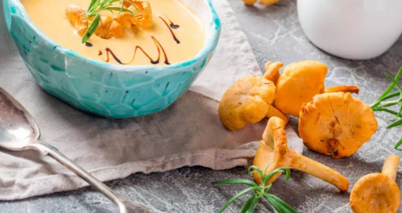Готовим Супы Крем-суп из батата с лисичками