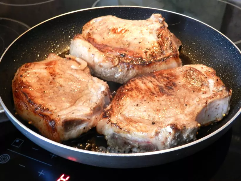 Готовим Мясо Жареная свинина на сковороде